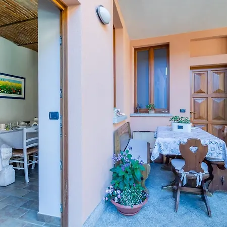 A Due Passi Dal Castello Bed & Breakfast