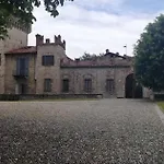 A Due Passi Dal Castello לינה וארוחת בוקר