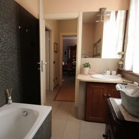 A Due Passi Dal Castello Somma Lombardo