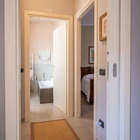 A Due Passi Dal Castello *