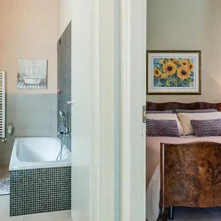 A Due Passi Dal Castello Bed & Breakfast Somma Lombardo